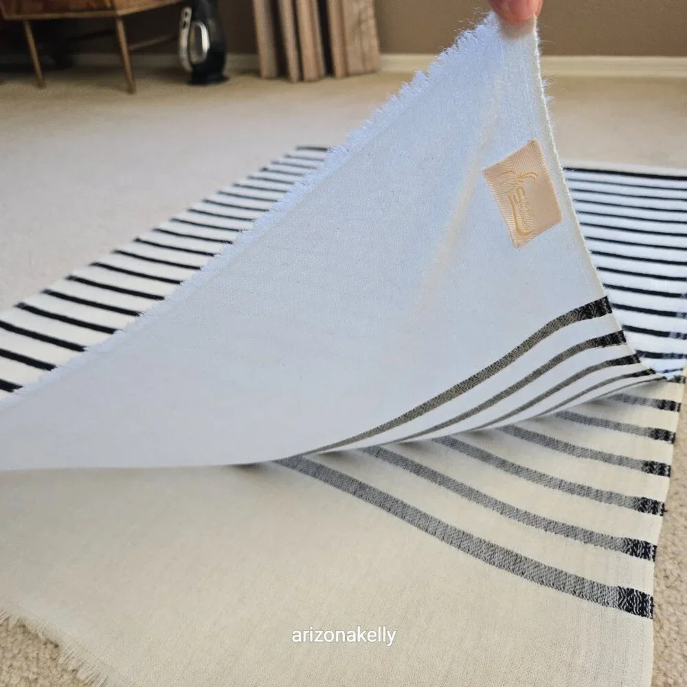 Ivory Cashmere Scarf With Black Stripes - Picture 6 of 16